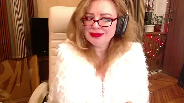 Miss Tress online show from 07-08-26, 09:30