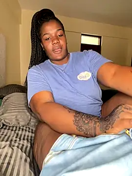 NissyxSawee online show from 10-26-25, 05:13