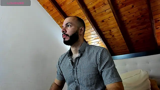 Tom Bailey online show from 12-20-25, 12:45