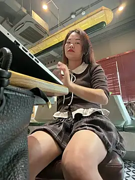 Emily 9xx online show from 02-28-26, 02:45