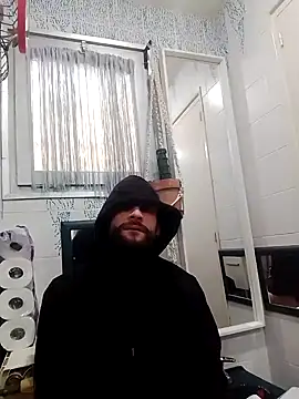 Snapshot of bearguy998 chatting on 12-30-24, 09:48 bearguy998 online show from 12-30-24, 09:48