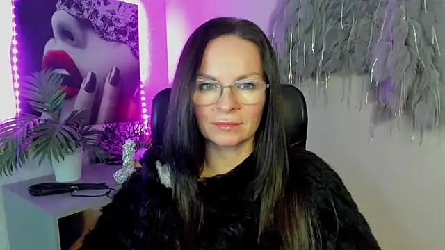 HelenLuxx online show from 03-04-26, 03:51