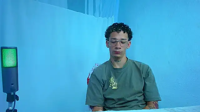 Snapshot of mateodeamjo chatting on 03-31-26, 02:46 mateodeamjo online show from 03-31-26, 02:46