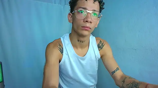 Snapshot of mateodeamjo chatting on 04-23-26, 04:24 mateodeamjo online show from 04-23-26, 04:24