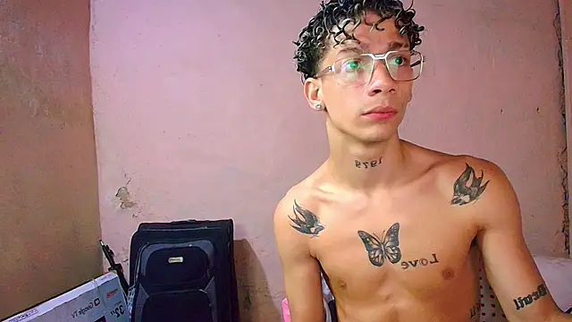 Snapshot of mateodeamjo chatting on 07-10-26, 05:56 mateodeamjo online show from 07-10-26, 05:56