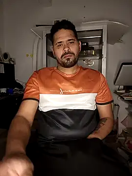 Snapshot of Joselatino23 chatting on 11-09-25, 06:01 Joselatino23 online show from 11-09-25, 06:01