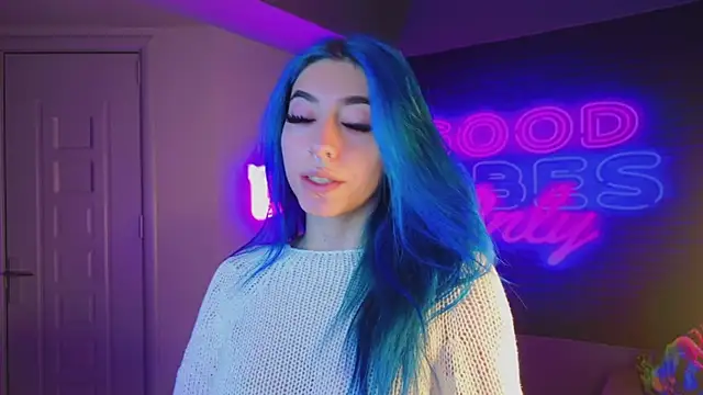 Snapshot of AriaVoss chatting on 12-21-24, 08:54 AriaVoss online show from 12-21-24, 08:54