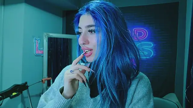 Snapshot of AriaVoss chatting on 01-21-25, 08:21 AriaVoss online show from 01-21-25, 08:21