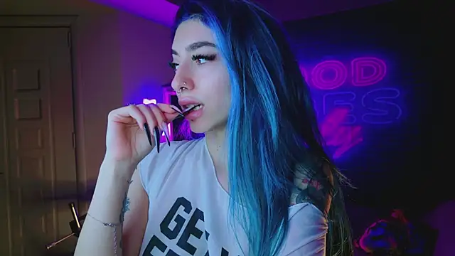 Snapshot of AriaVoss chatting on 01-23-25, 08:45 AriaVoss online show from 01-23-25, 08:45