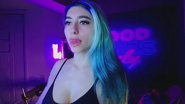 Snapshot of AriaVoss chatting on 01-27-25, 07:24 AriaVoss online show from 01-27-25, 07:24