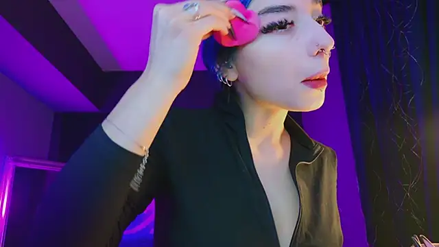 Snapshot of AriaVoss chatting on 01-31-25, 08:33 AriaVoss online show from 01-31-25, 08:33