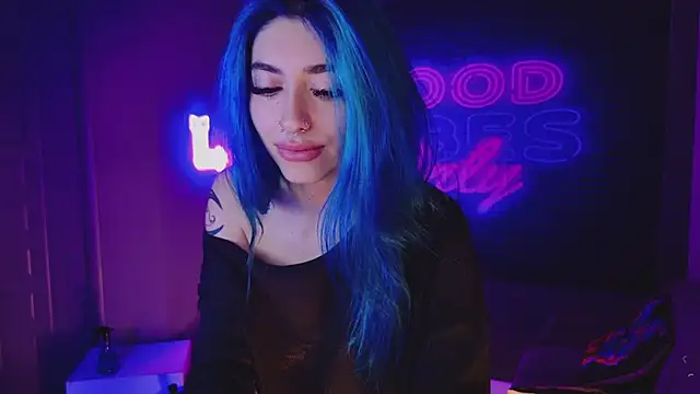 Snapshot of AriaVoss chatting on 02-07-25, 02:40 AriaVoss online show from 02-07-25, 02:40