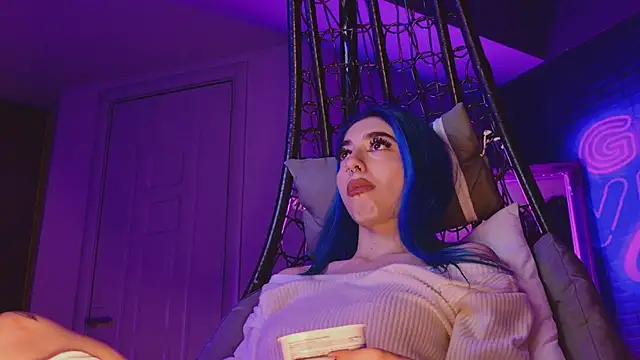 Snapshot of AriaVoss chatting on 02-12-25, 11:20 AriaVoss online show from 02-12-25, 11:20