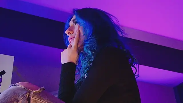 Snapshot of AriaVoss chatting on 02-15-25, 02:26 AriaVoss online show from 02-15-25, 02:26