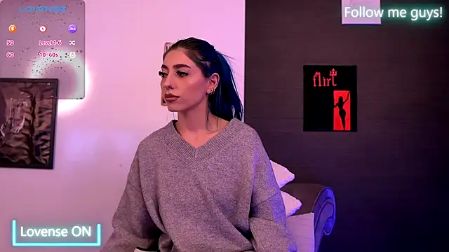 Snapshot of AriaVoss chatting on 09-26-25, 08:35 AriaVoss online show from 09-26-25, 08:35