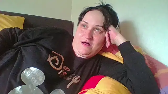  squirty cum lady  online show from 06-03-26, 02:33