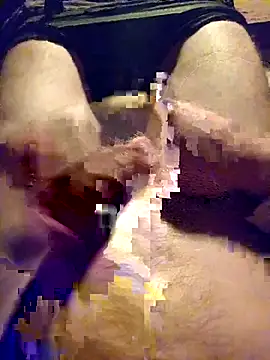 Snapshot of NochnoyGest chatting on 10-05-25, 07:45 NochnoyGest online show from 10-05-25, 07:45