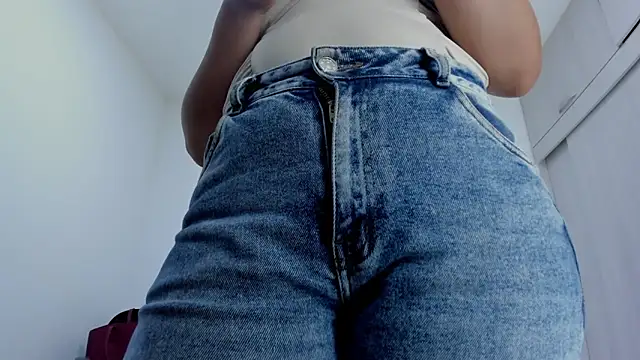 Amelia Debora Antonella online show from 03-07-26, 01:08