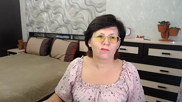 VitaCharm online show from 12-02-24, 01:36