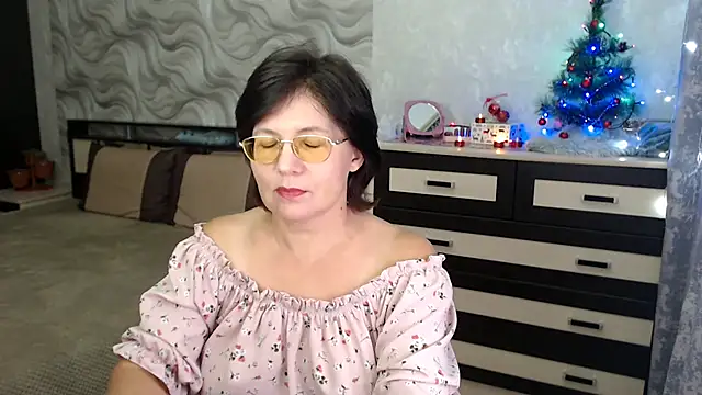 VitaCharm online show from 12-27-24, 08:18