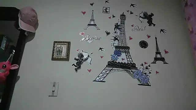 trianabell online show from 04-18-26, 11:49