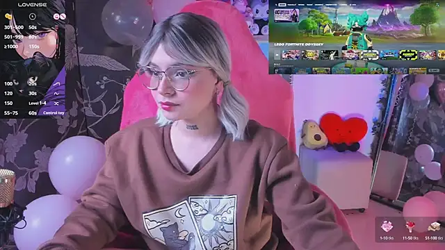 Snapshot of sensualkattt chatting on 02-13-25, 11:26 sensualkattt online show from 02-13-25, 11:26