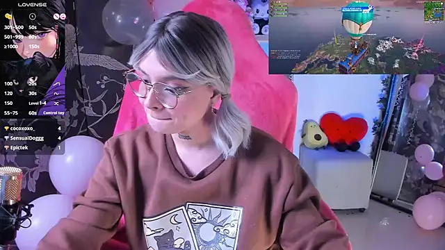 Snapshot of sensualkattt chatting on 02-14-25, 02:28 sensualkattt online show from 02-14-25, 02:28
