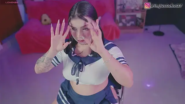 Snapshot of sensualkattt chatting on 11-04-25, 01:32 sensualkattt online show from 11-04-25, 01:32