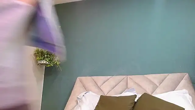 SharisWillian online show from 11-07-25, 03:50