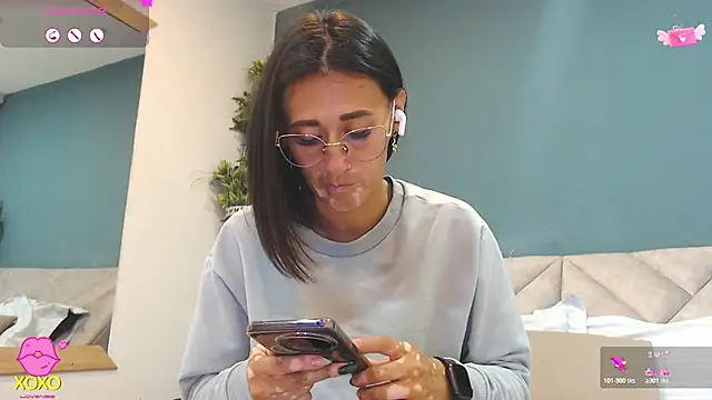 SharisWillian online show from 04-23-26, 03:41