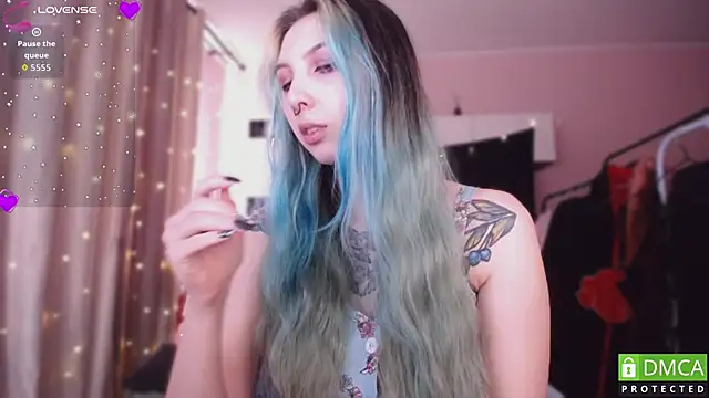 Snapshot of JustMeowGirl chatting on 04-05-26, 05:37 JustMeowGirl online show from 04-05-26, 05:37