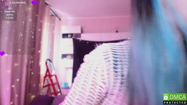 Snapshot of JustMeowGirl chatting on 04-06-26, 05:41 JustMeowGirl online show from 04-06-26, 05:41