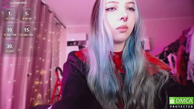 Snapshot of JustMeowGirl chatting on 04-19-26, 06:35 JustMeowGirl online show from 04-19-26, 06:35