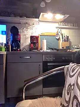 Schnubby1 online show from 03-18-25, 02:47