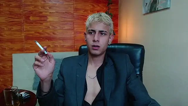 Snapshot of Bastiaan_28 chatting on 12-12-24, 11:47 Bastiaan 28 online show from 12-12-24, 11:47