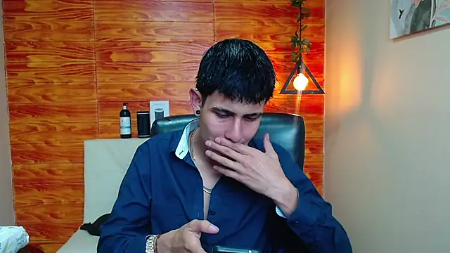 Snapshot of Bastiaan_28 chatting on 01-09-25, 01:08 Bastiaan 28 online show from 01-09-25, 01:08