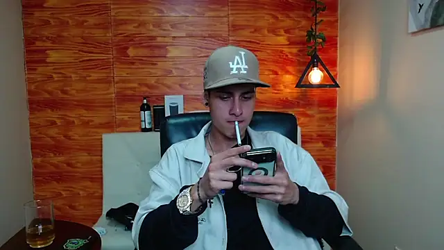 Snapshot of Bastiaan_28 chatting on 01-13-25, 03:45 Bastiaan 28 online show from 01-13-25, 03:45