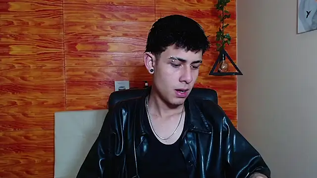 Snapshot of Bastiaan_28 chatting on 02-02-25, 04:05 Bastiaan 28 online show from 02-02-25, 04:05