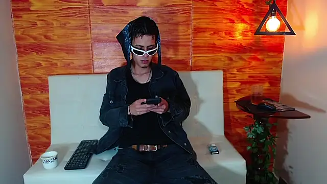 Snapshot of Bastiaan_28 chatting on 03-07-25, 03:40 Bastiaan 28 online show from 03-07-25, 03:40