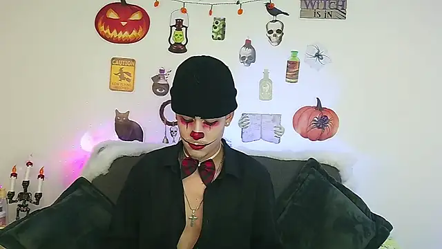 Snapshot of Bastiaan_28 chatting on 10-21-25, 04:57 Bastiaan 28 online show from 10-21-25, 04:57