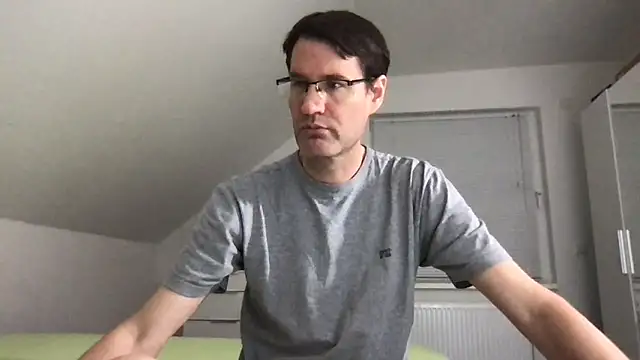 zxzx cam1 online show from 10-11-25, 05:33