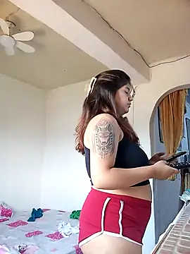 lynieh- online show from 03-08-26, 05:17