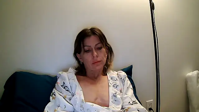 anechka1 online show from 04-25-26, 03:42