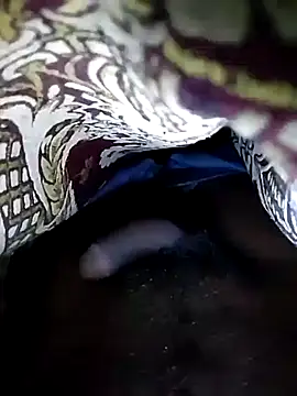 Snapshot of Sweety_Tamil_boy chatting on 12-28-24, 08:36 Sweety Tamil boy online show from 12-28-24, 08:36