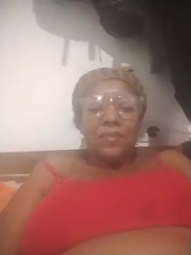 Snapshot of Surreyaa chatting on 07-20-26, 05:55 Surreyaa online show from 07-20-26, 05:55