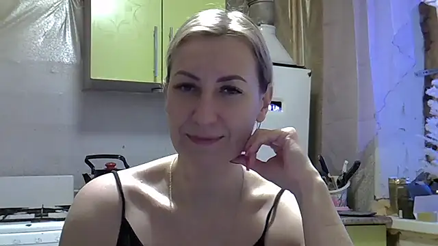 AshleyXHoney online show from 12-25-24, 05:48