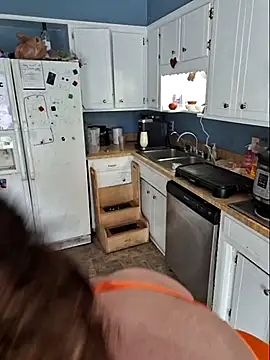 Snapshot of MilfyMrsRobinson chatting on 09-12-25, 02:39 MilfyMrsRobinson online show from 09-12-25, 02:39