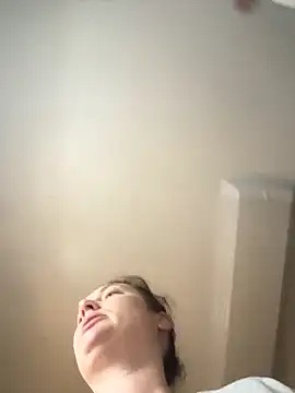 Snapshot of MilfyMrsRobinson chatting on 09-17-25, 09:00 MilfyMrsRobinson online show from 09-17-25, 09:00