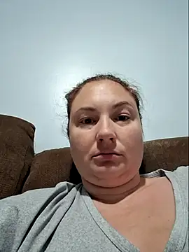 Snapshot of MilfyMrsRobinson chatting on 09-19-25, 01:23 MilfyMrsRobinson online show from 09-19-25, 01:23