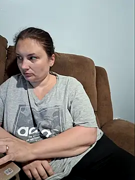 Snapshot of MilfyMrsRobinson chatting on 09-22-25, 11:12 MilfyMrsRobinson online show from 09-22-25, 11:12